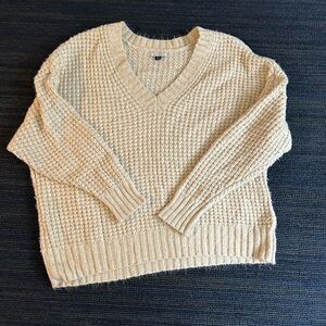 American Eagle Beige Sweater